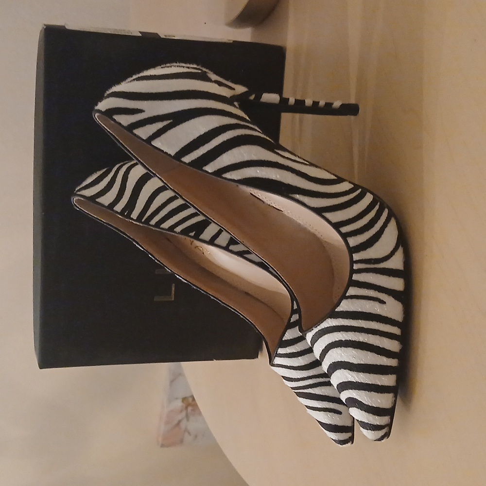 Zebra Heels - Picture 6 of 8